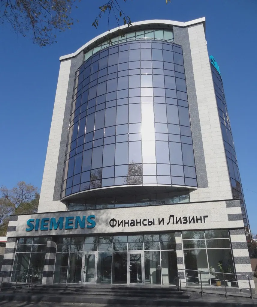 Оценка обслуживания и разработка стандаров как преимущество лидера