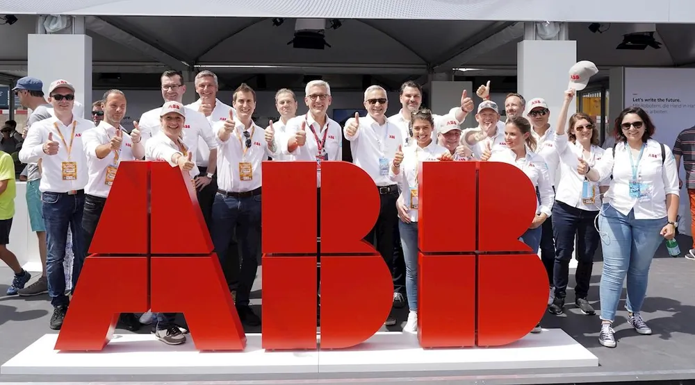 Цифровая грамотность для 300 человек как драйвер роста бизнеса